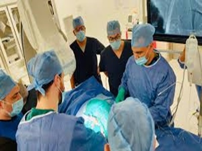 فريق طبى بمستشفى جامعة قناة السويس ينقذ حياة مريض بالقلب