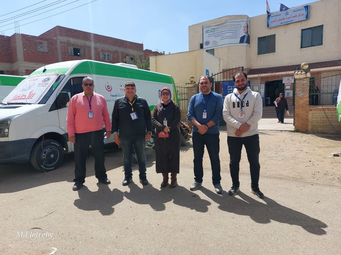 علاج ١٢٦٣ مواطنا بالمجان في قافلة طبية بدمياط