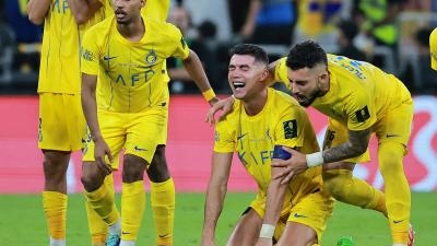 شاهد..فرحة يابانية وصدمة نصراوية بعد تأهل كاواساكى لنهائى دورى الابطال