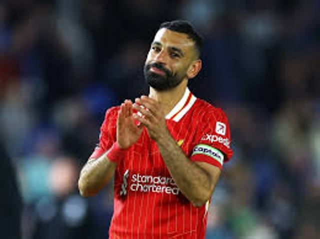 صلاح يزين التشكيل المثالي للدوري الإنجليزي باختيار المشجعين
