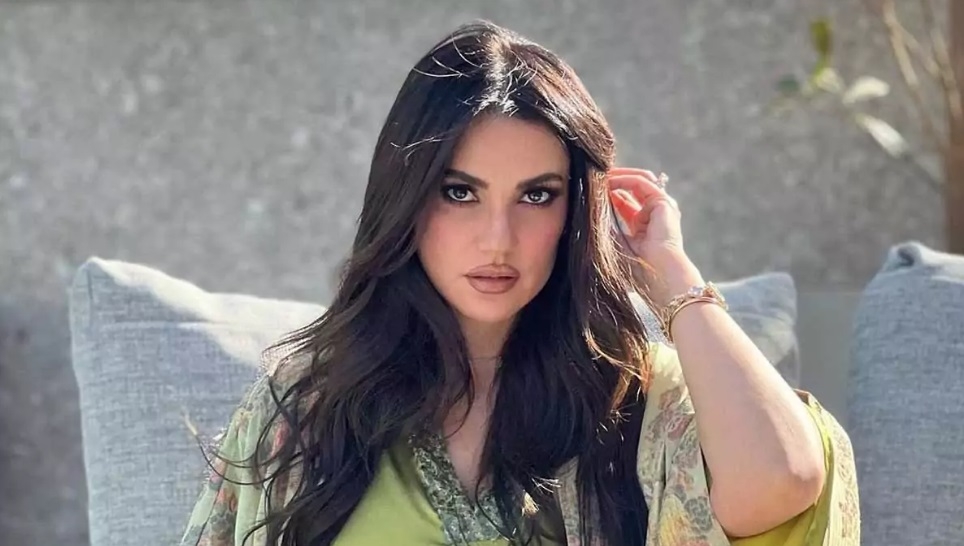 "ألف مبروك للزوجين" درة تهنئ أمينة خليل بحفل زفافها