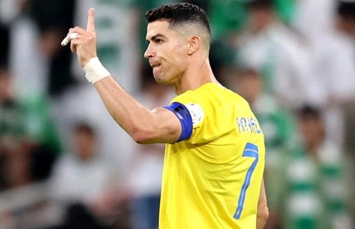 شاهد .. رونالدو يمزق شباك الهلال بالهدف النصراوى الثالث