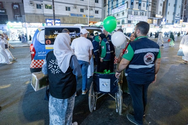 من المستشفى إلى صعيد عرفة... «عفاف» تسير بخطى الأمل في رحاب مكة