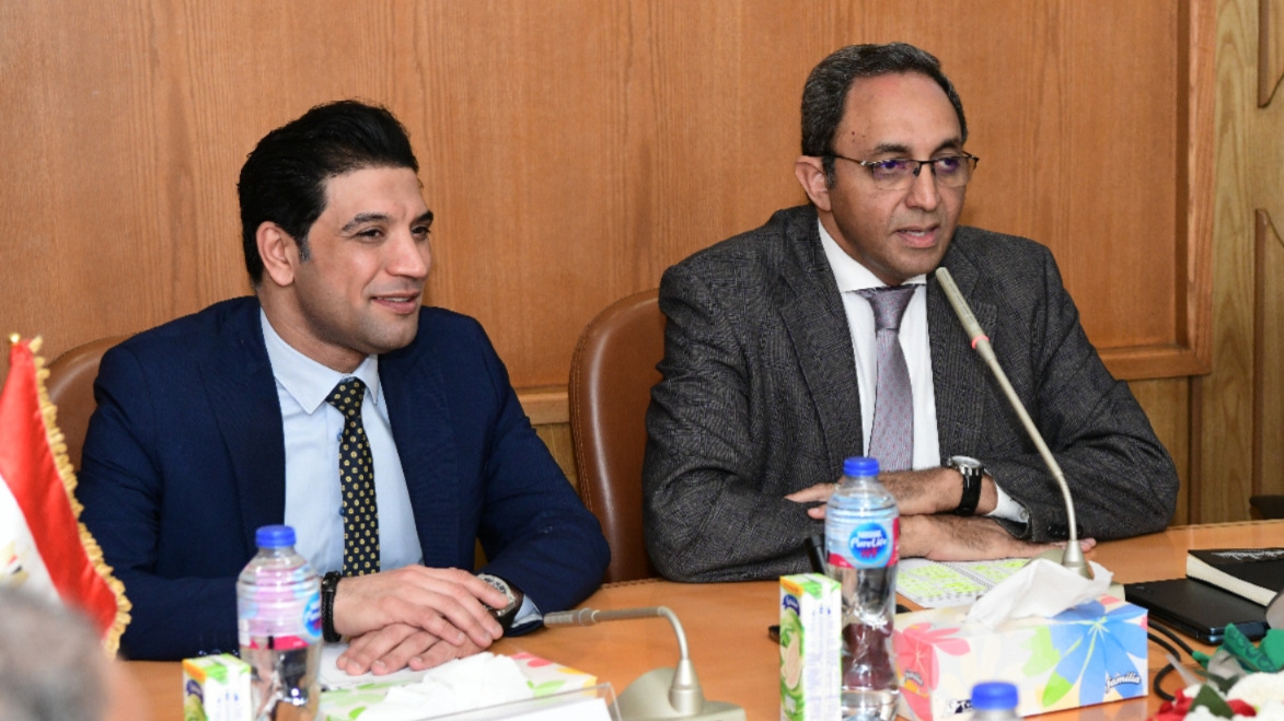 محافظ قنا يلتقي نائب محافظ سوهاج لبحث تعزيز الاستثمار السياحي