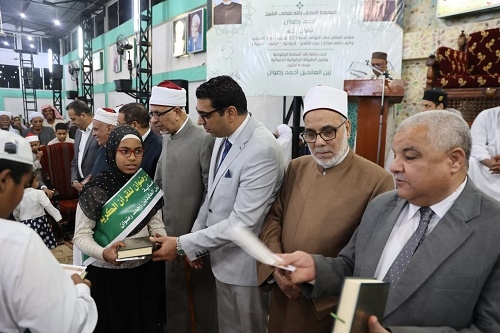 نائب محافظ الأقصر يشارك فى احتفالية تكريم مسابقة الشيخ أحمد رضوان
