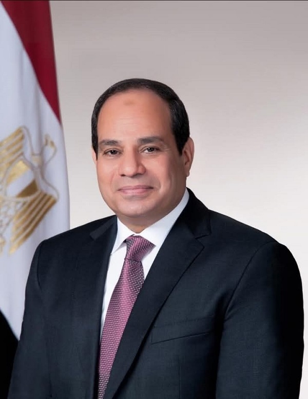 محافظ سوهاج يهنئ الرئيس " السيسي " بحلول عيد الأضحى المبارك