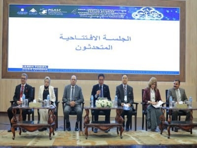 افتتاح مؤتمر طلاب الدراسات العليا للعلوم التطبيقية بجامعة بنها