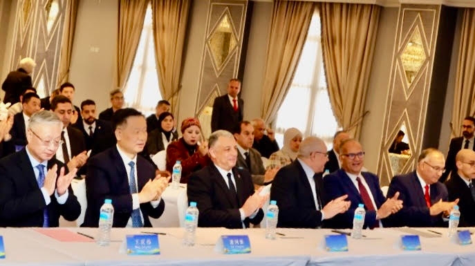 بحضور عمدة حكومة يانغتشو الصينية