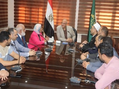 محافظ القليوبية يهنئ المشرفين الفائزين في بعثة حجاج الجمعيات الأه