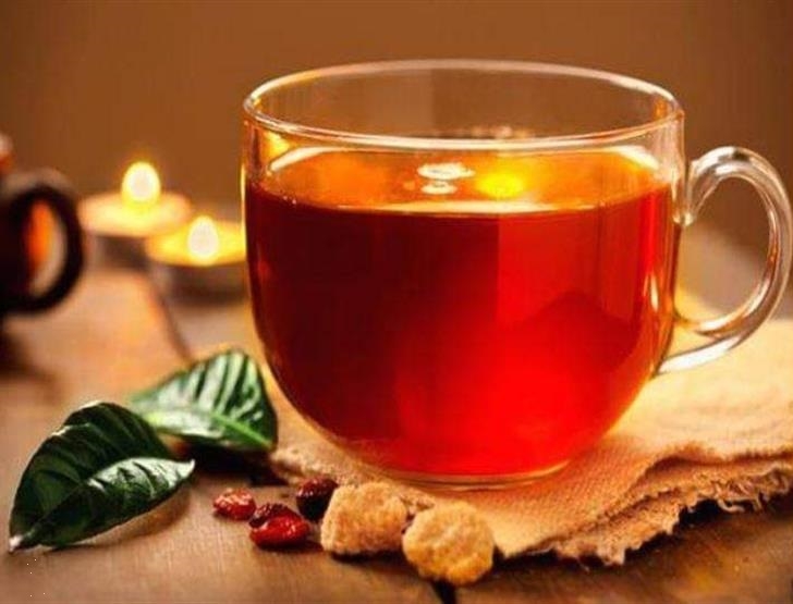 أضرار الإفراط في تناول الشاي