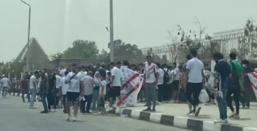 جماهير الزمالك تتوافد علي ستاد القاهرة لمؤزارة الفريق أمام ستيلينبوش