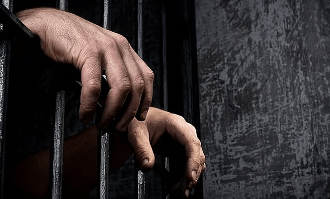 Dubai Police Arrest Gang Offering Fake Umrah, Haj Visas On Social Media