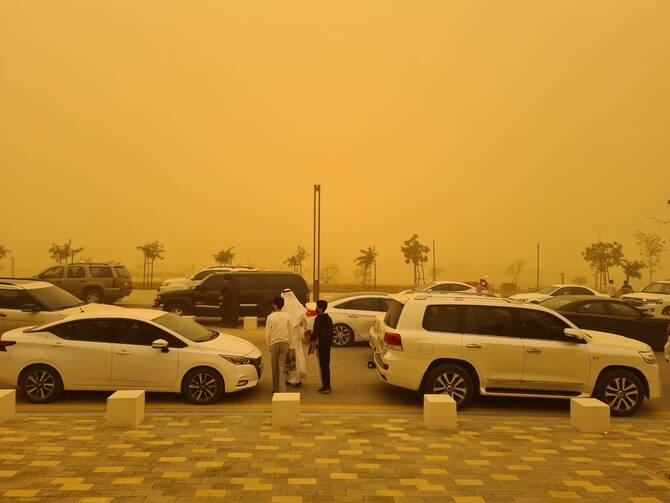 Sandstorm Clouds Riyadh Skyline Reducing Visibility on Roads