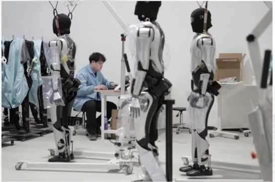 World's First Humanoid Robot Half Marathon Postponed Due To Windy Weather