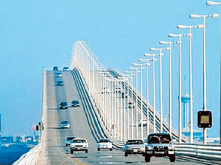 More Facilities to Expedite Travel Across King Fahd Causeway