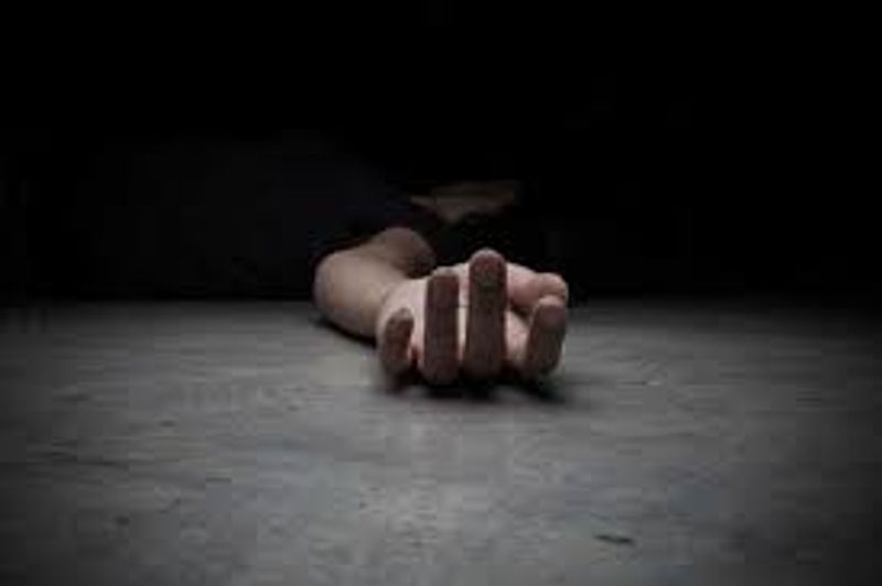 Woman Dies After Clinging To Moving Car