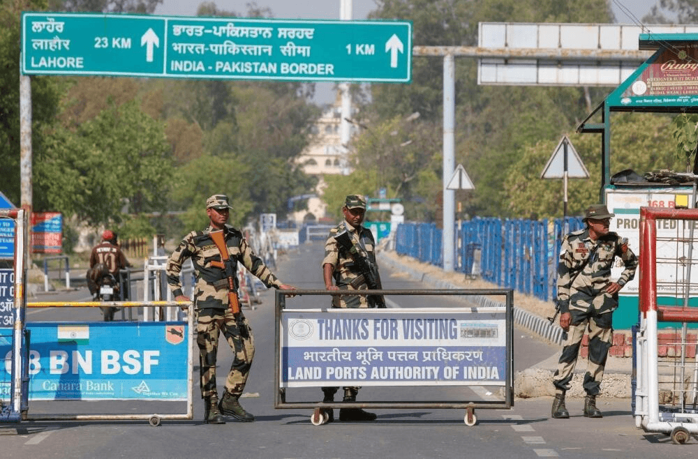 Pakistan & India Exchange 2nd Straight Day Of Border Fire: 'On The Brink'