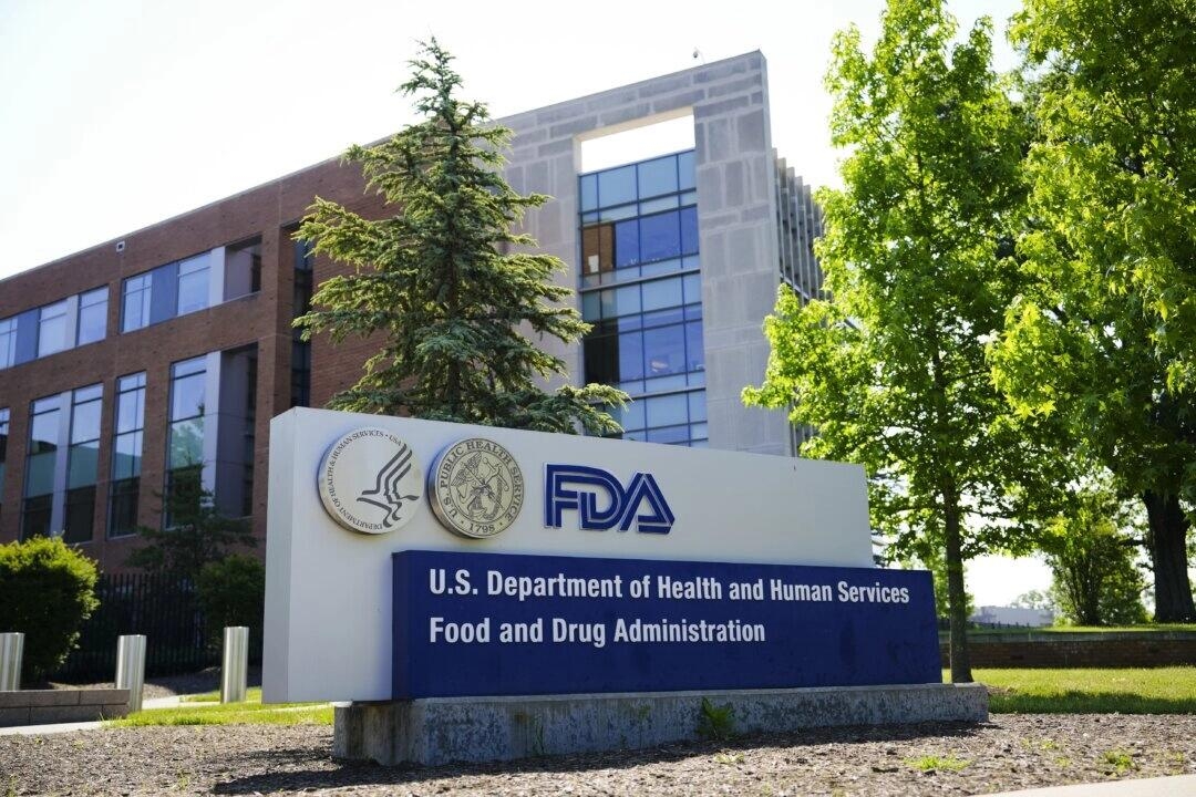 Top FDA Official Discloses She Never Received COVID-19 Vaccine