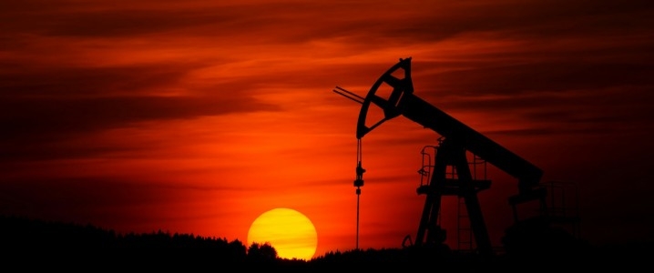 Refiners Expect Saudi Arabia to Cut Oil Price
