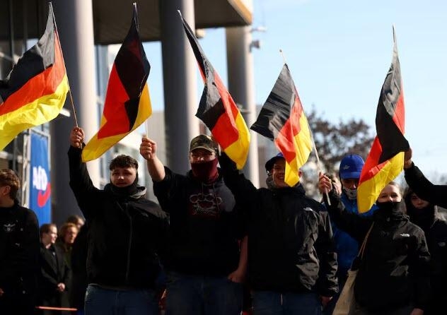 German Spy Agency Formally Classifies AfD Party As "Right-Wing Extremist", Same Week As They Top Polls
