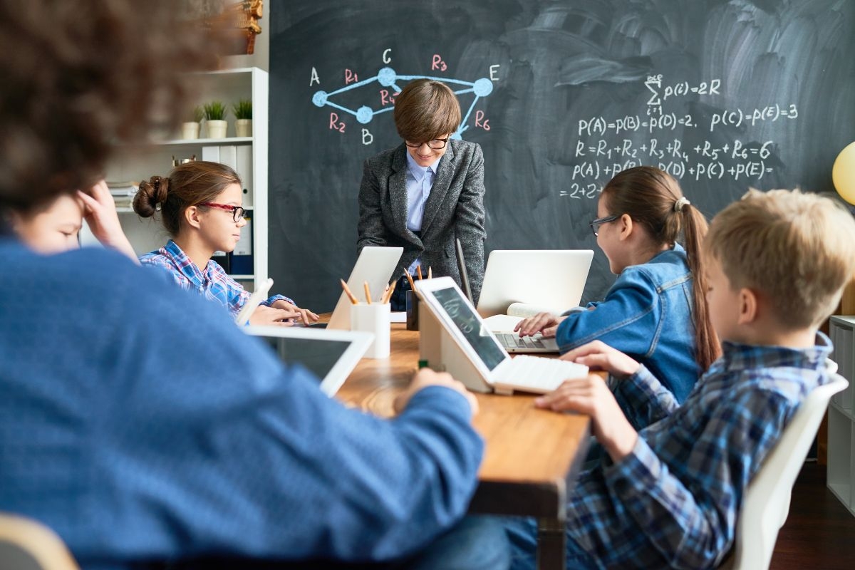 UAE to Introduce Mandatory AI Subject in Schools From 2025: What Does This Mean for Teachers