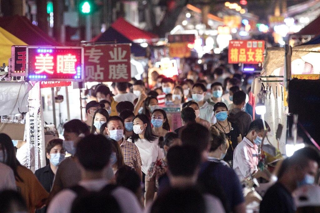 China's COVID Resurgence: 'Razor Blade Throat' and New Omicron XDV Variant Symptoms