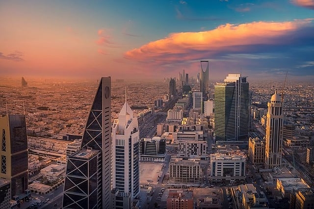 Saudi Arabia: Manhunt Launched For Handbag-Snatching Gang In Riyadh
