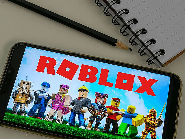 Qatar Blocks Popular Online Game Roblox Amid Child Safety Concerns
