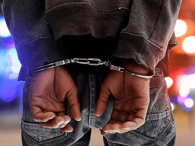 Kuwait Busts Major Visa Trafficking Ring, Arrests Five Expats