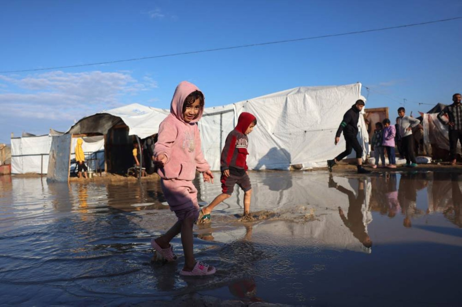 UN warns of shelter needs in Gaza after hypothermia deaths