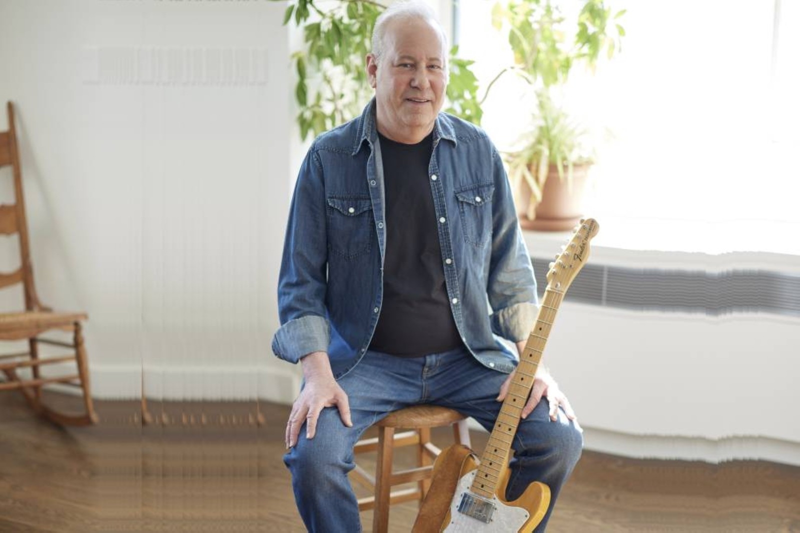 Meet the musician who taught Chalamet to play guitar