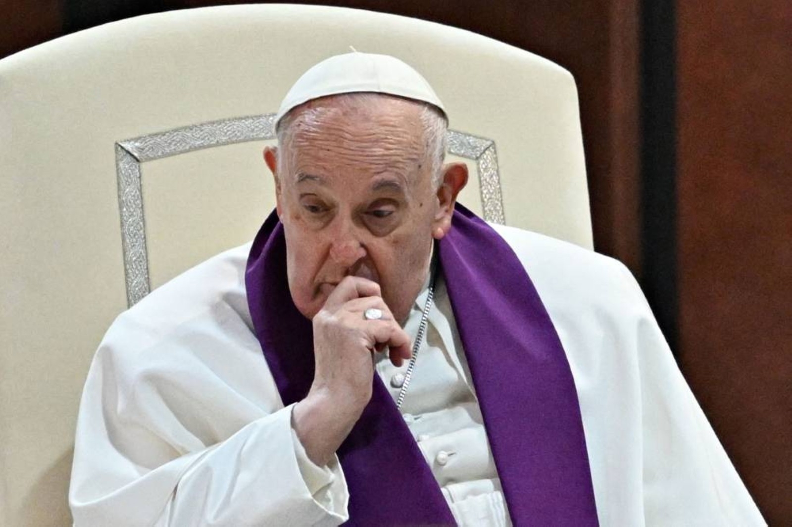 Pope 'stable' after 'calm night': Vatican