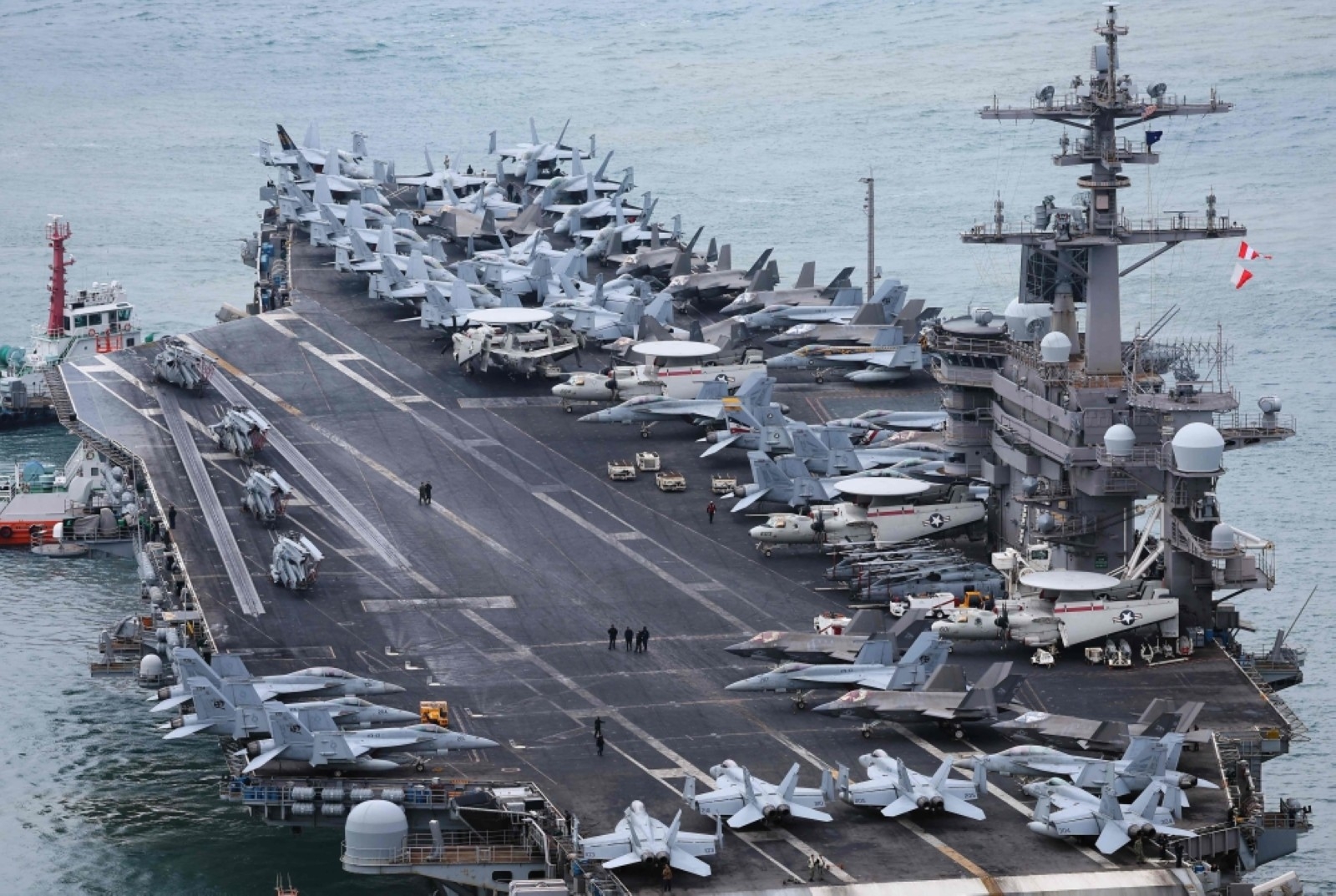 US carrier arrives in South Korea amid rising tensions in region