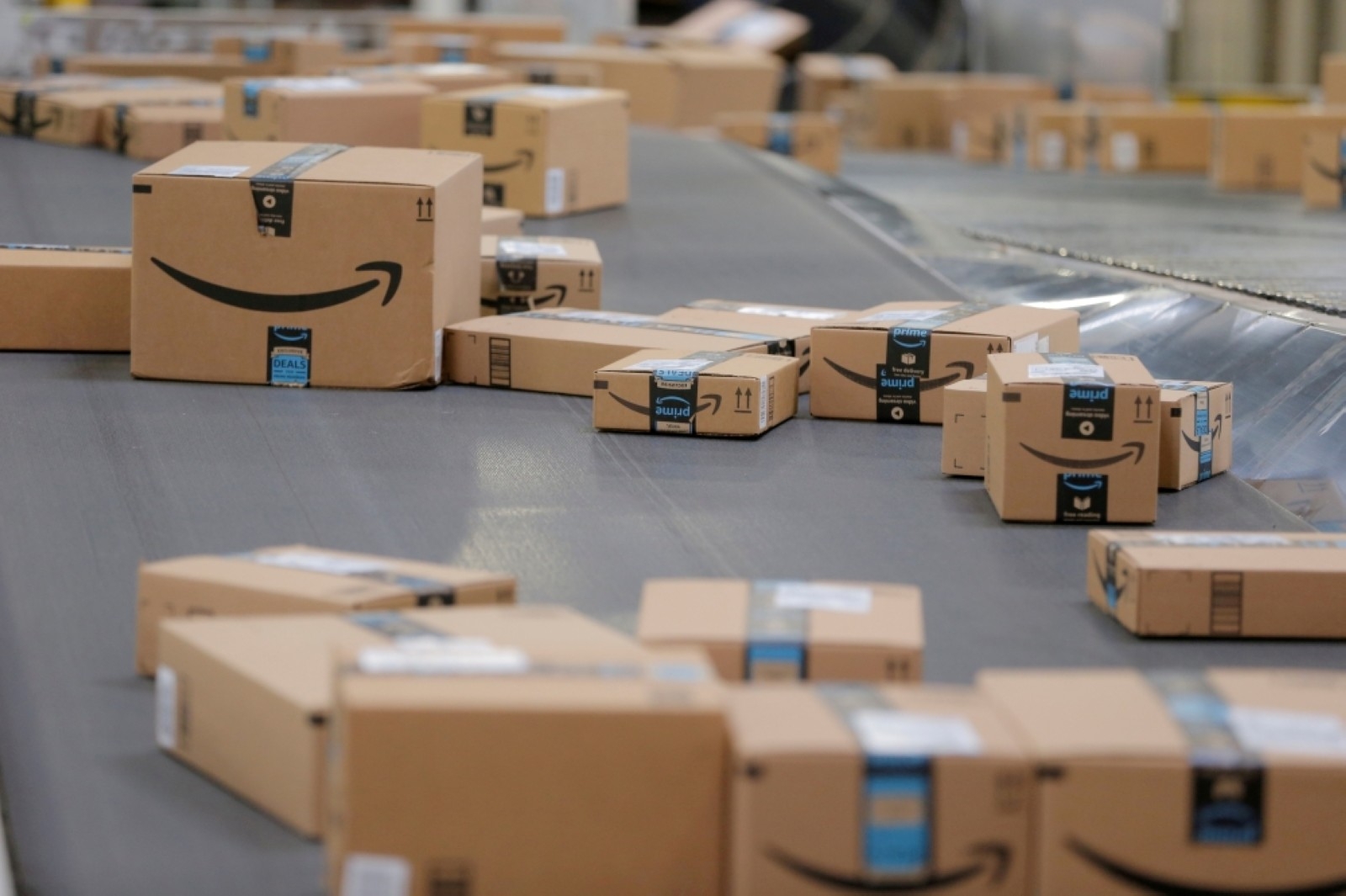 Amazon's business to invest $8.2 billion in Indian state