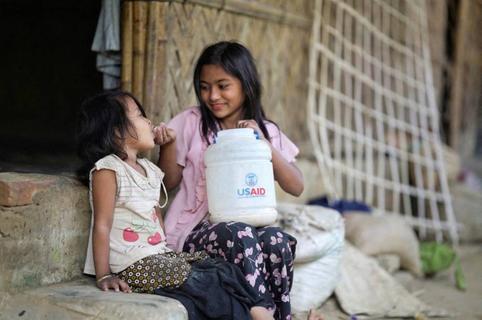 UN slashes food rations for Rohingya refugees due to US aid cuts