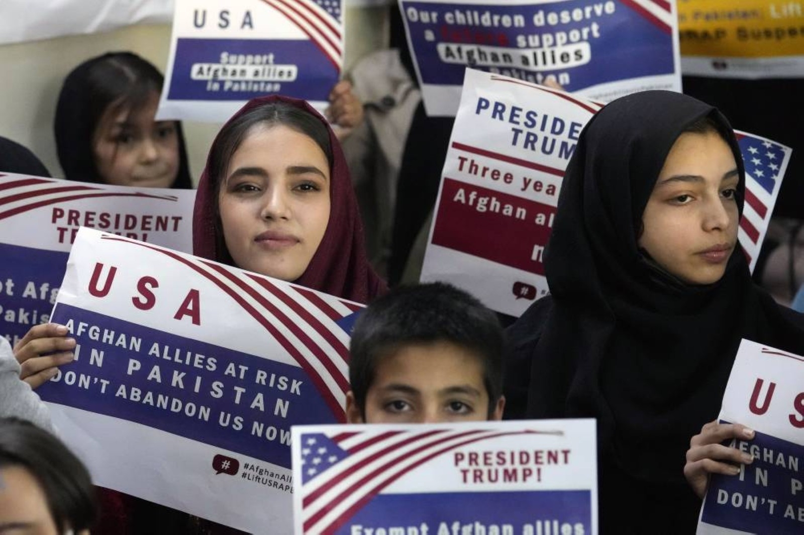 New Trump travel ban could 'bar Pakistanis, Afghans' from entering US