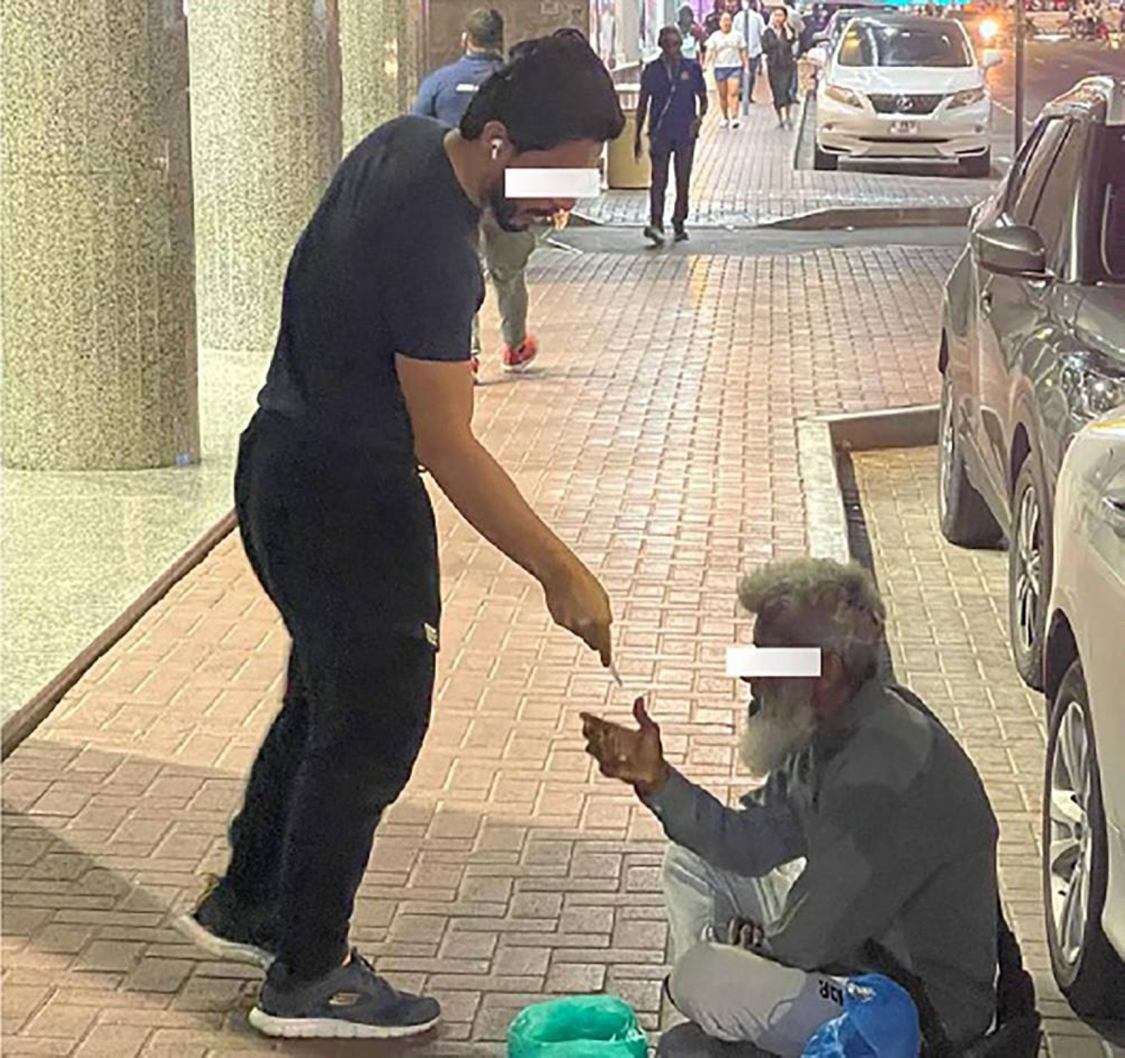 Dubai arrests a beggar using talismans to gain sympathy
