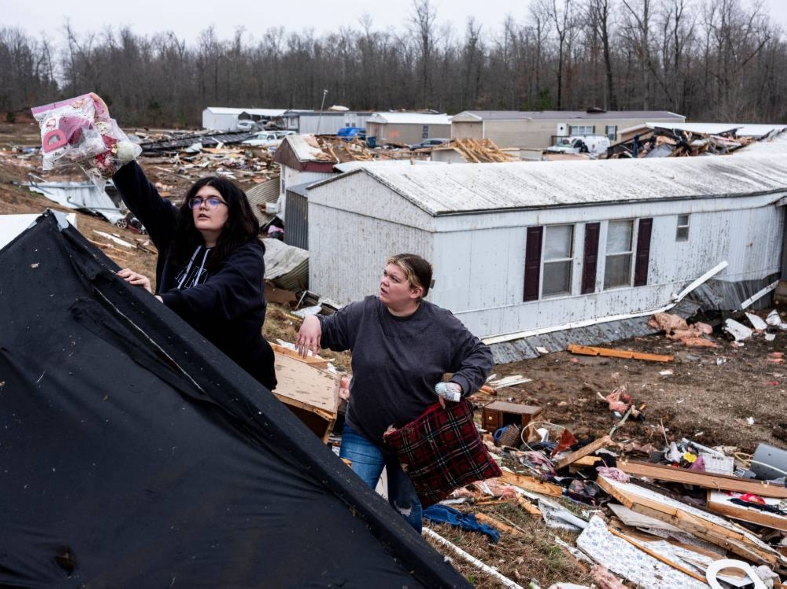 Toll from US weekend tornadoes rises to at least 40