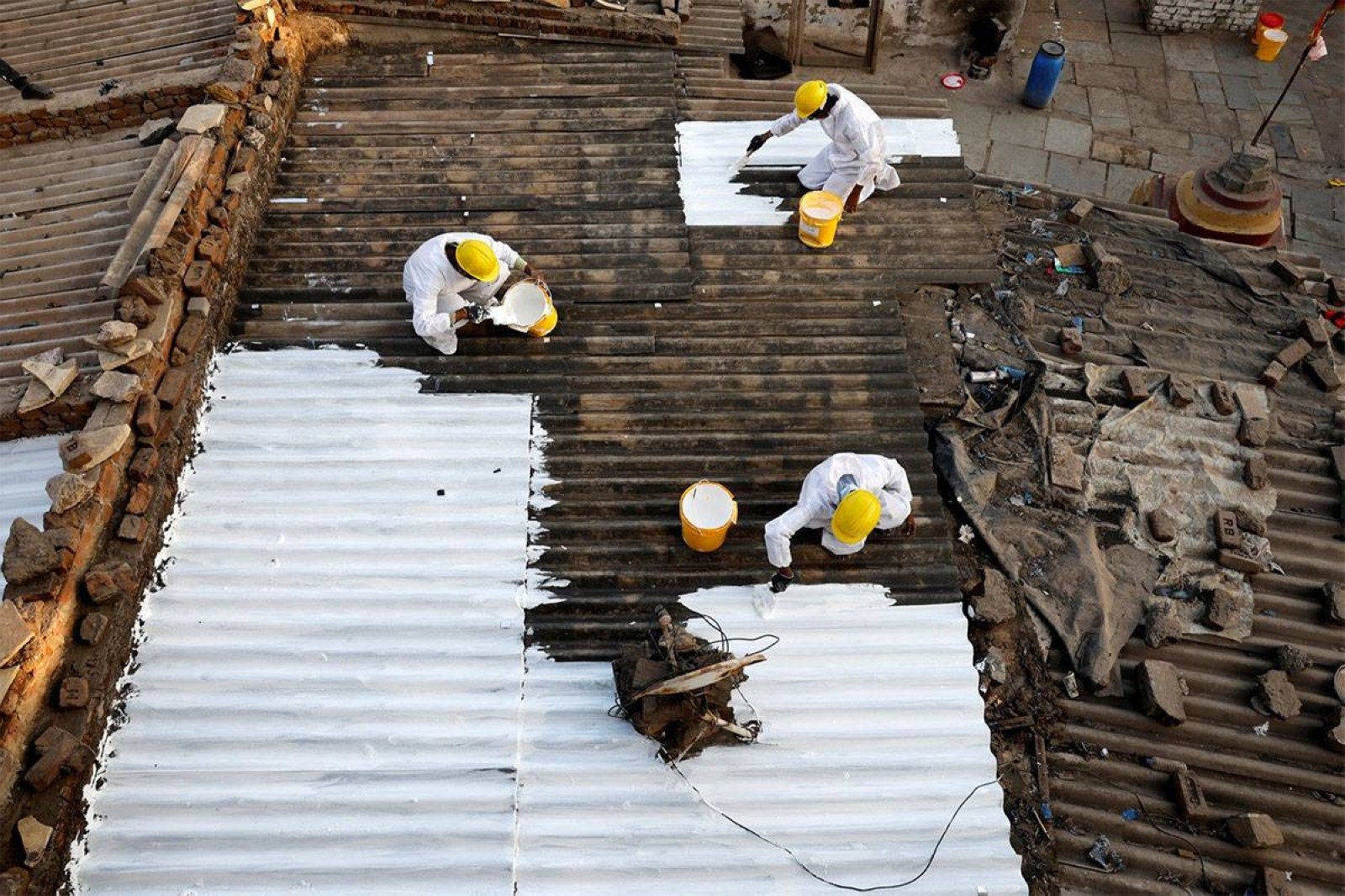Cool roofs to combat extreme heat