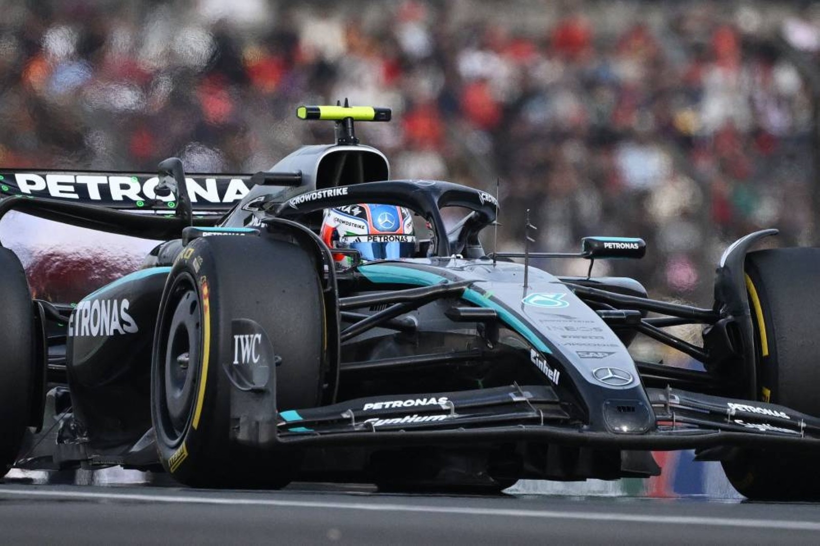 Warrior Russell is a top three driver on the grid, says Mercedes' Wolff