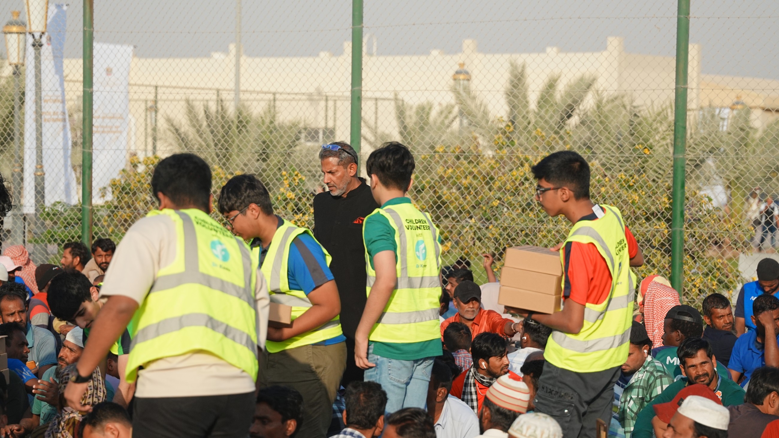 1,500 child volunteers join hands for Ramadan Iftar Drive