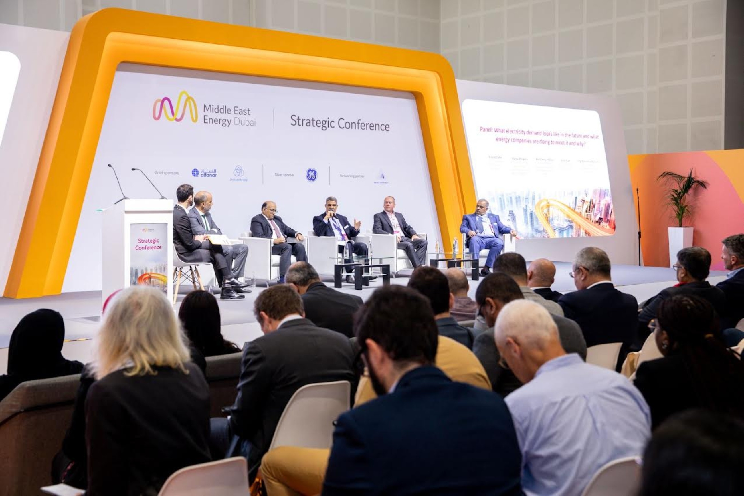 Middle East Energy 2025 opens with Battery Show making debut