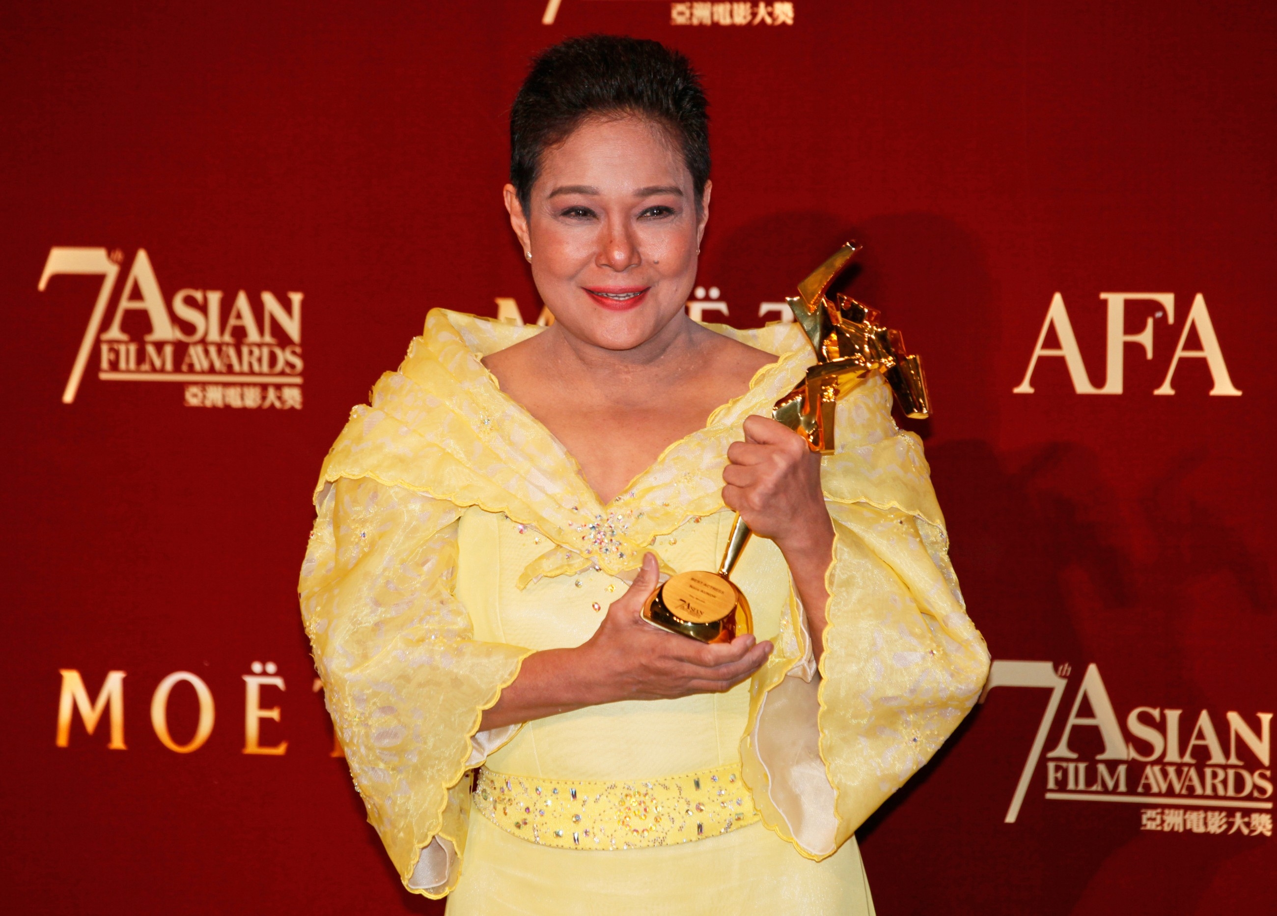 Philippines film legend Aunor passes away at 71