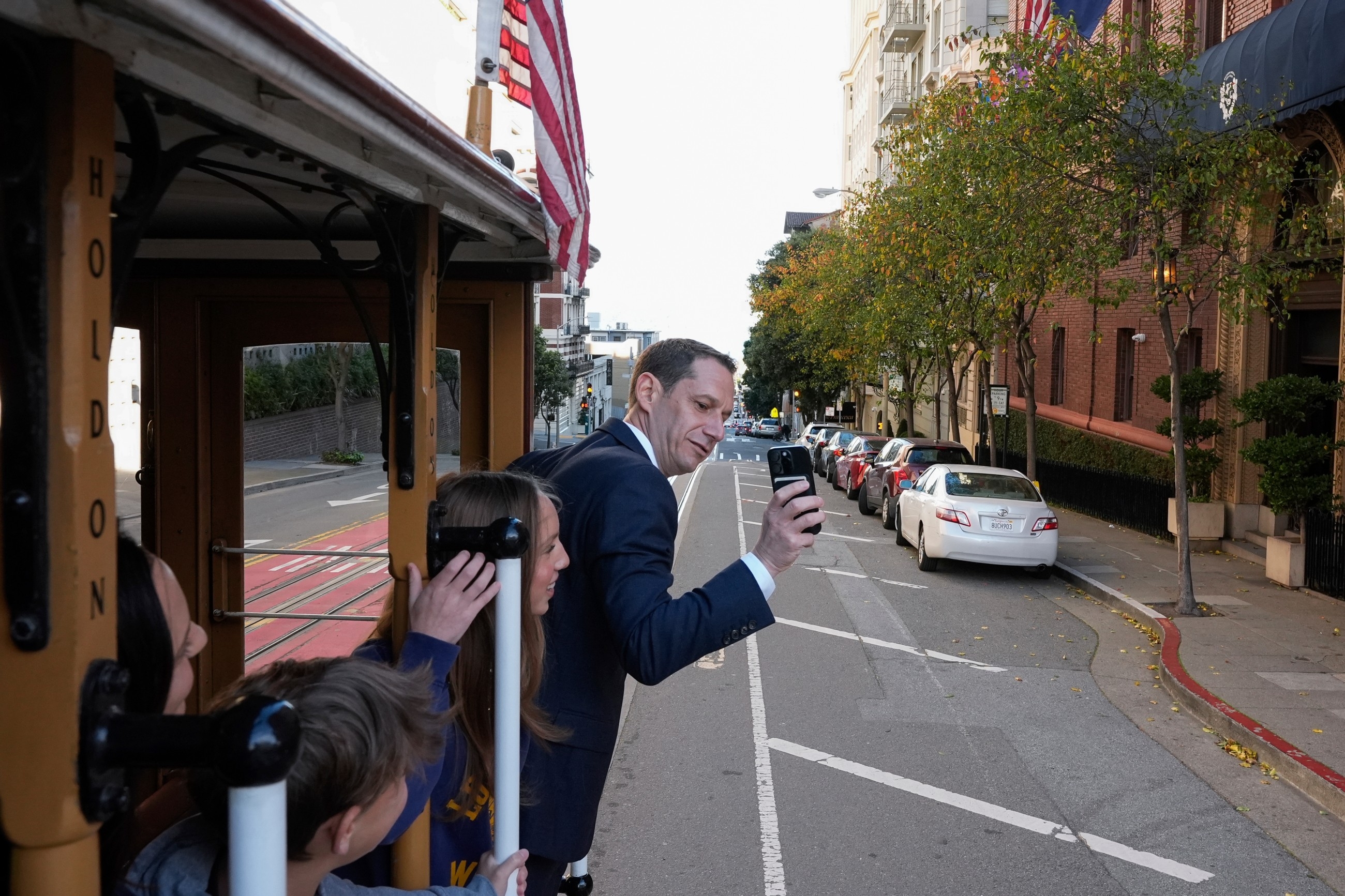 San Francisco's mayor is starting to unite fractured city