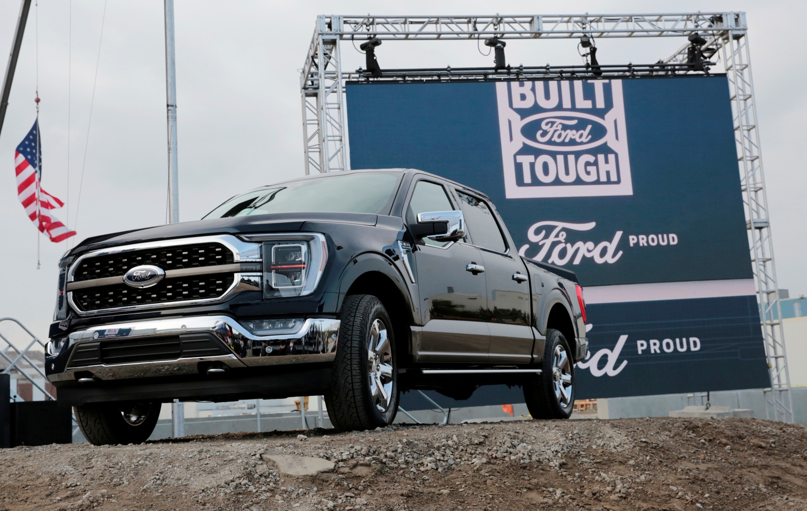 Ford halts shipments of vehicles to China