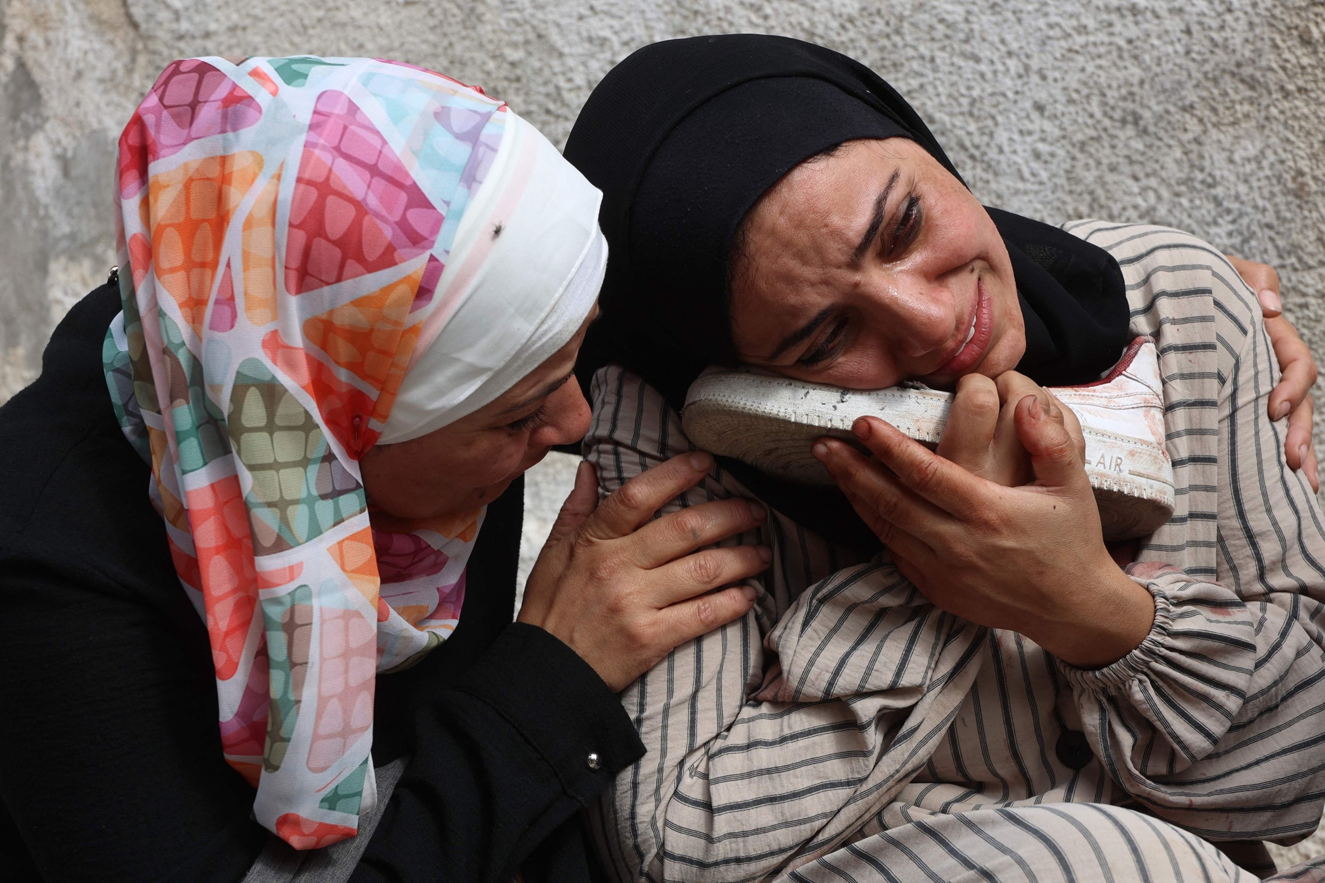 Israeli strikes on Gaza kill 27 Palestinians