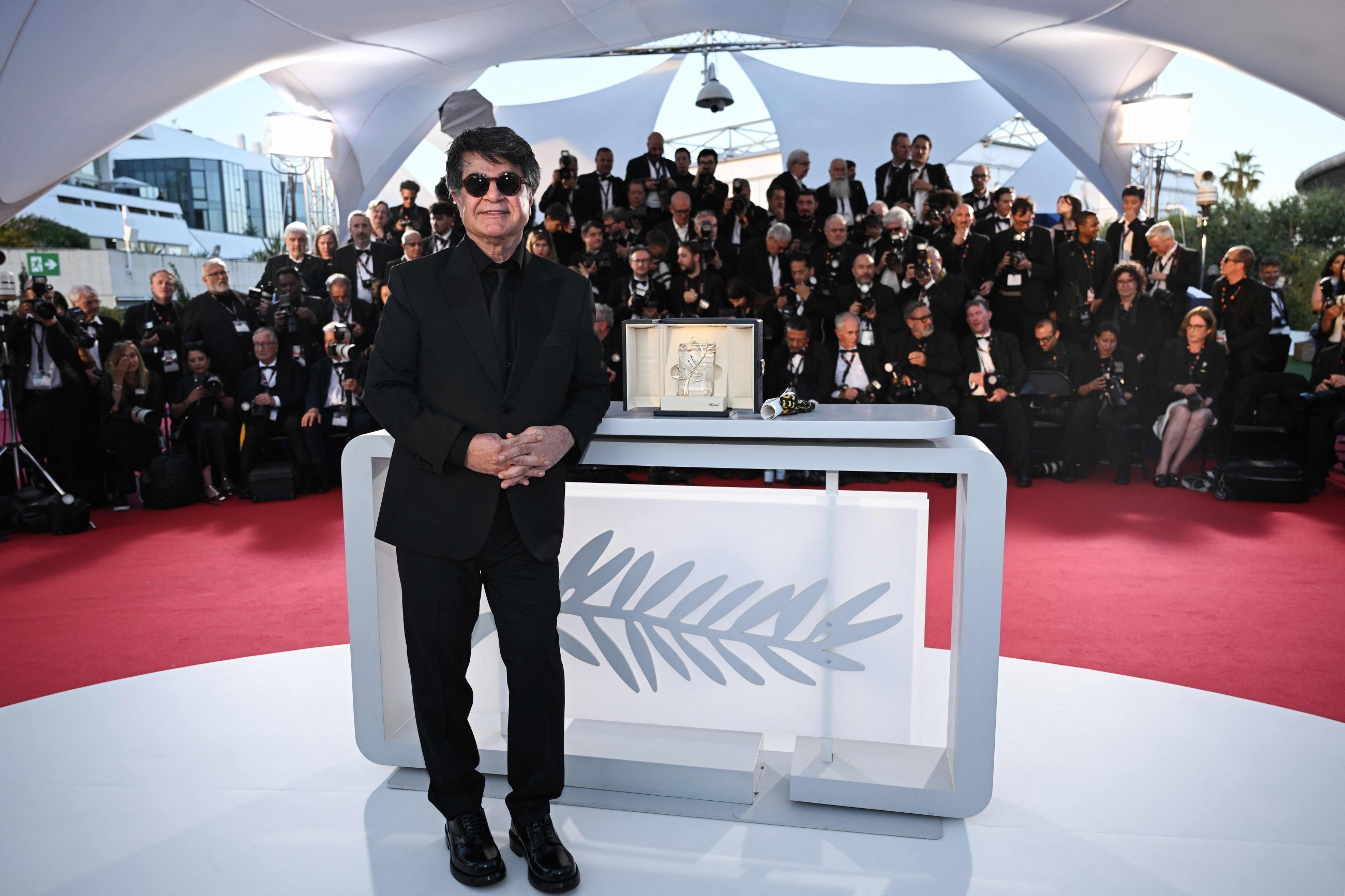 Dissident Iranian filmmaker Panahi wins Cannes top prize