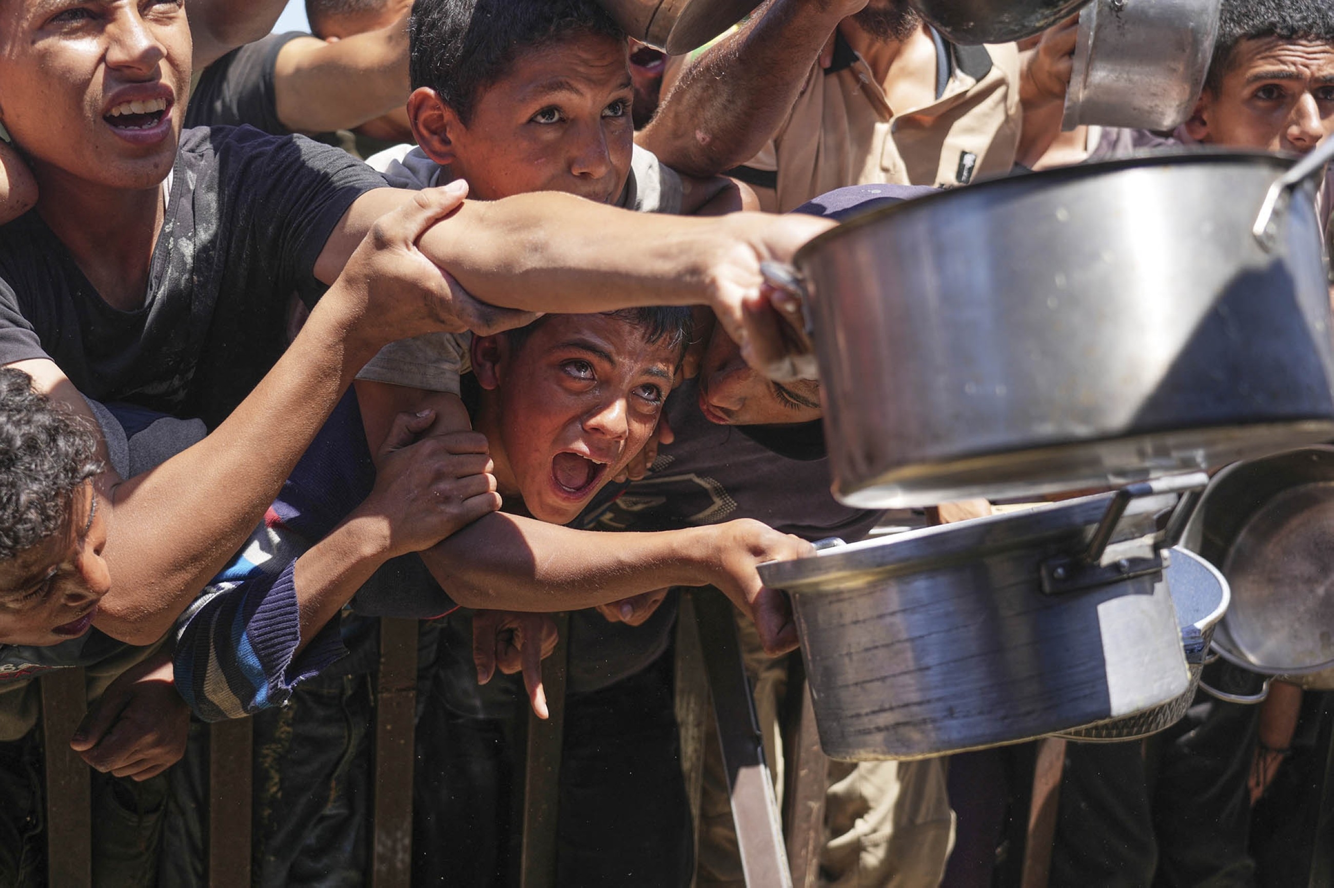Gaza, from prosperity to below the poverty line