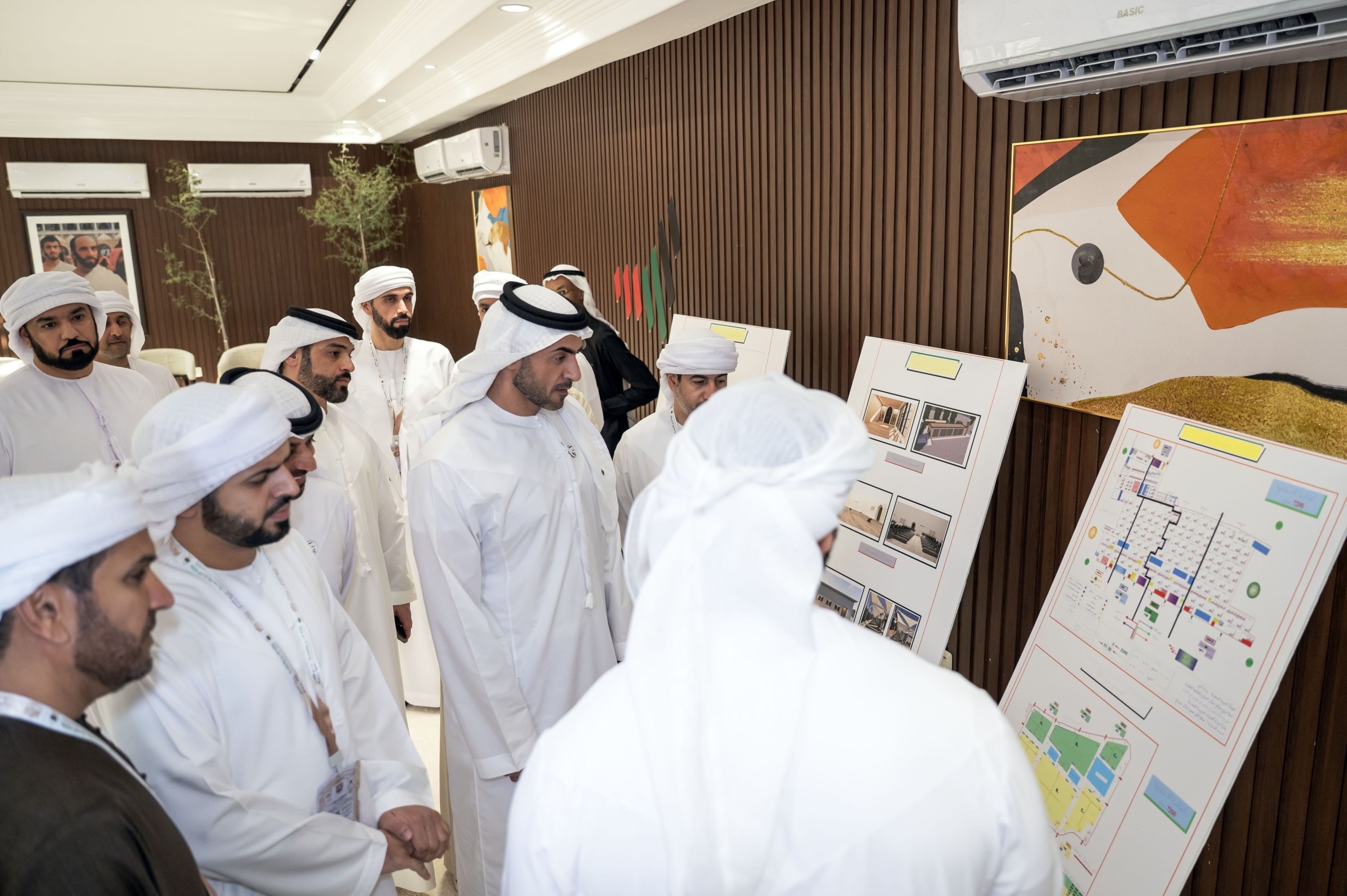 Ambassador inspects UAE pilgrims' camps, affirms readiness of services for Hajj