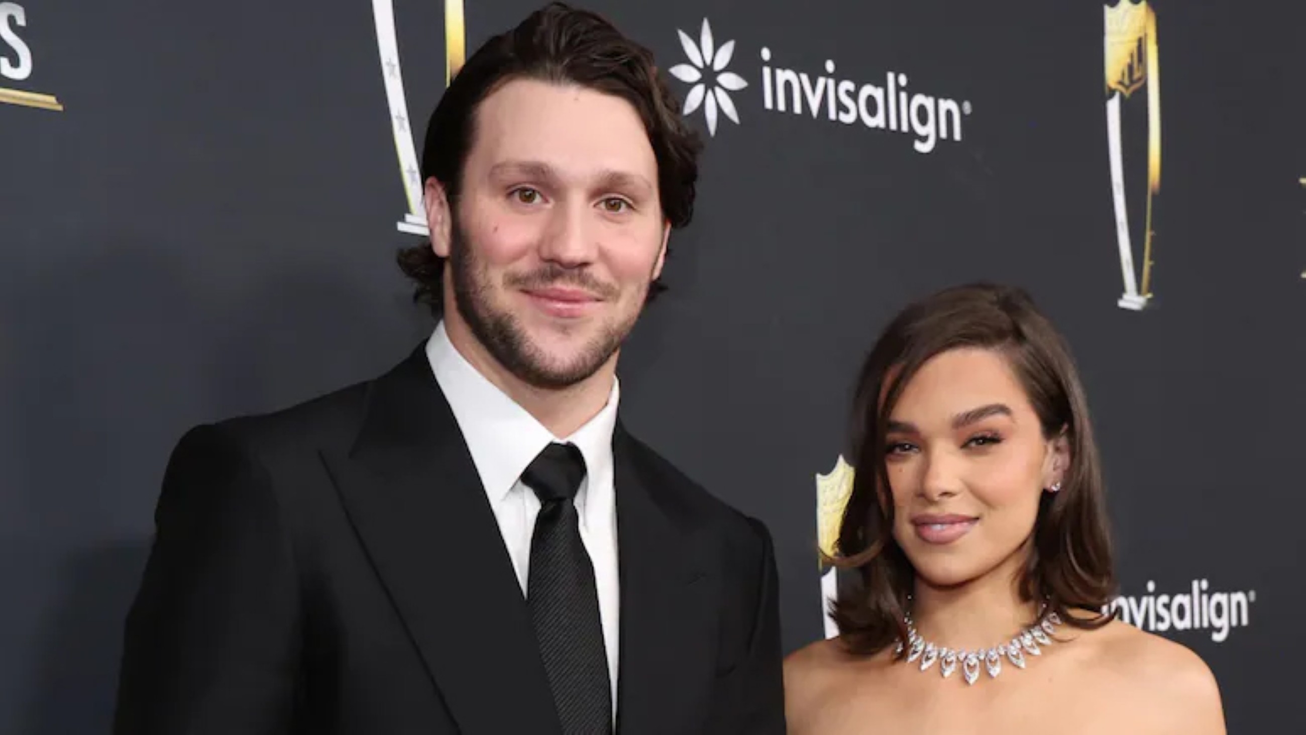 Bills' Josh Allen, actress Hailee Steinfeld marry